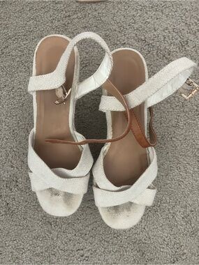 tan Woven Crisscross Platform Wedges